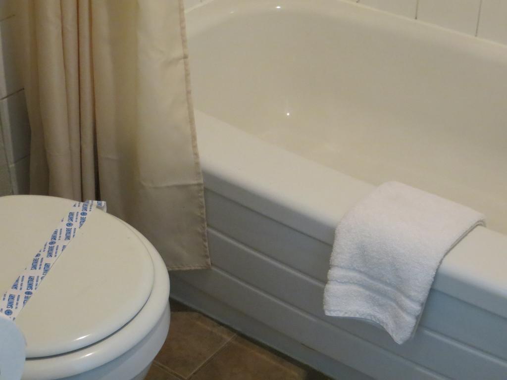 Red Carpet Inn & Suites Calgary Pokój zdjęcie